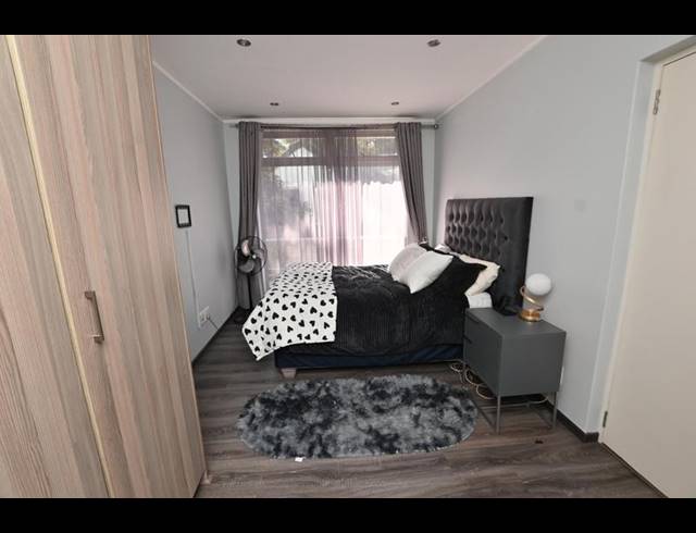 2 BEDROOM APARTMENT FOR SALE IN RIVONIA